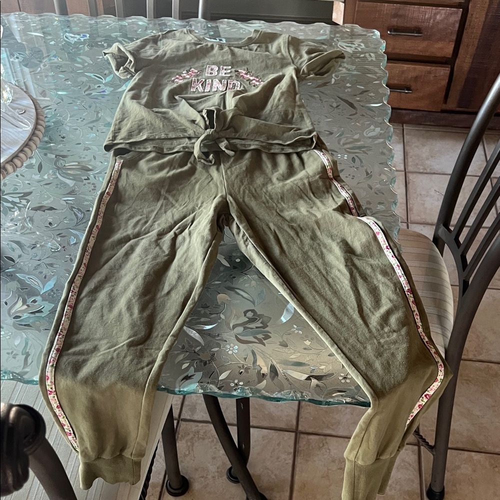 Girls Matilda Jane Be Kind Olive Green Jogger Set EUC top size 12 bottoms 10